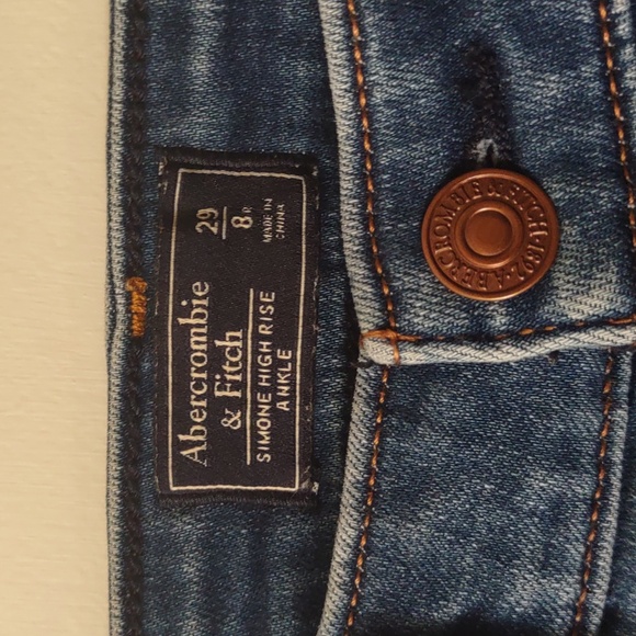 Ambercrombie & Fitch Blue Jeans with Red Stripe Simon High-rise And Ankle 29 8 - Picture 3 of 11